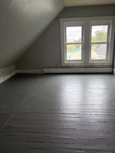 Main picture of 37 Maple St