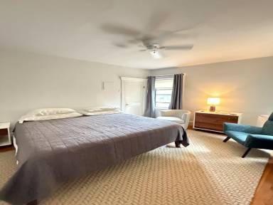 Main picture of 65 Park Dr