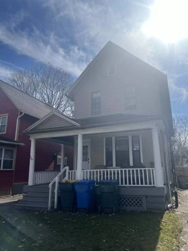 Main picture of 239 Hamilton St.