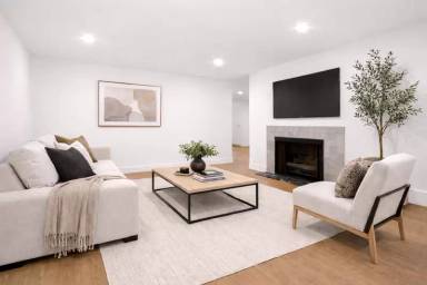 Main picture of 11737 Courtleigh Dr