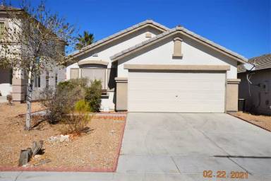 Main picture of 9061 Mountain Lakes Ave