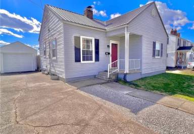 Main picture of 106 S Park Dr