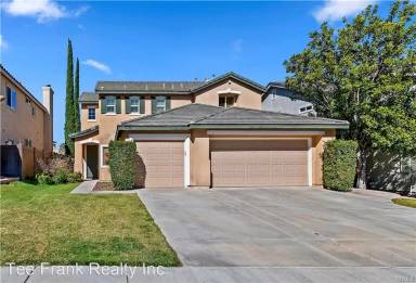 Main picture of 33358 Embassy Ave