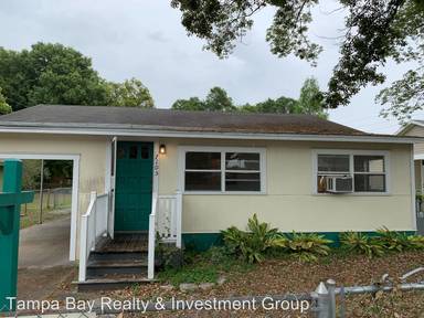 Main picture of 7105 N Navin Ave