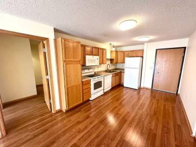 Main picture of 1590 Parkwood Dr
