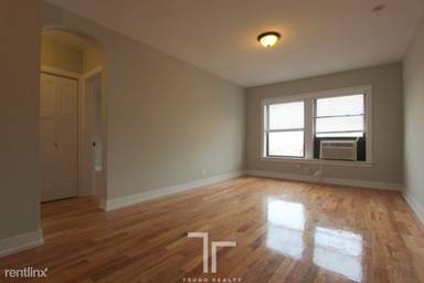 Main picture of 550 W Arlington Pl Apartments