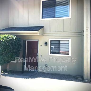 Main picture of 1111 Stevens St
