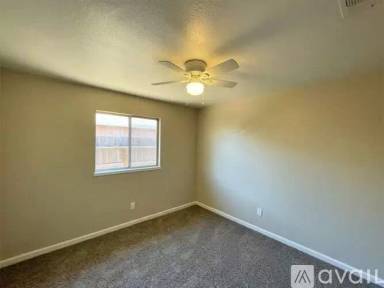 Main picture of 534 Sycamore Pl