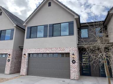 Main picture of 2420 Sage Dr