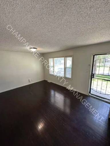Main picture of 10706 Bennington Ave