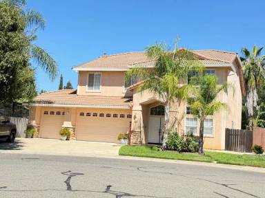 Main picture of 2469 De Beers Ct