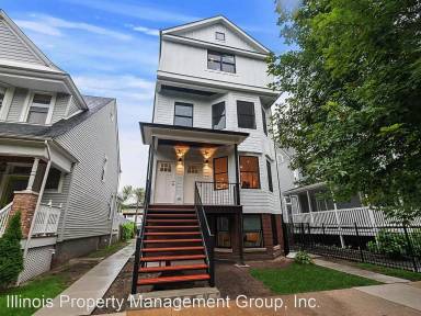 Main picture of 2113 W Leland Ave