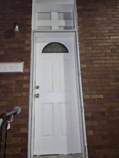 Main picture of 2602 Llewelyn Ave