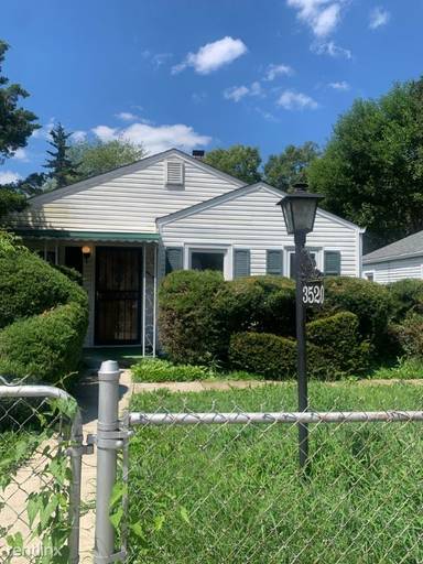 Main picture of 3540 Caroline Ave