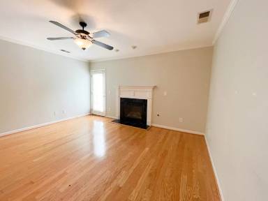Main picture of 12 Magnolia Glen Ln