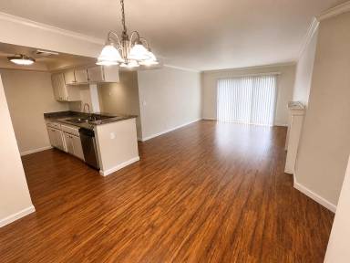 Main picture of The Premier on Moorpark
