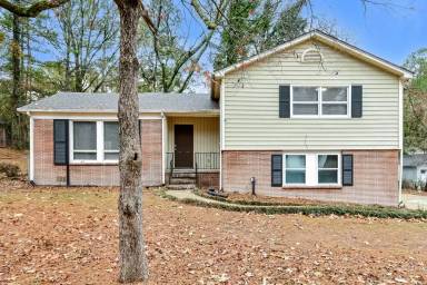 Main picture of 909 Winchester Dr