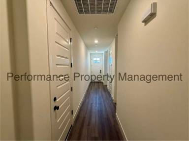 Main picture of 6915 Jewel Cave Ct