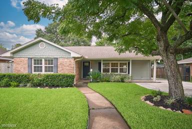 Main picture of 6139 Jason St