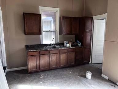 Main picture of 308 E Archer Ave
