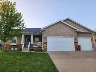 Main picture of 295 Radcliffe Dr