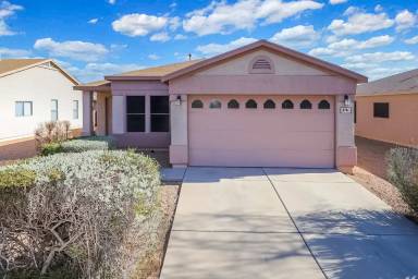 Main picture of 8761 E Green Branch Ln