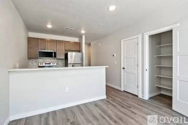 Main picture of 9008 W State St