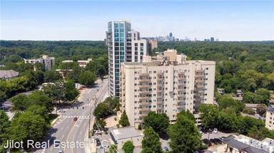 Main picture of 2161 Peachtree Rd NE