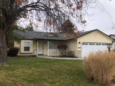 Main picture of 880 E Cembra St