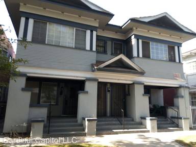 Main picture of 836 W 40th Pl