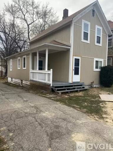 Main picture of 243 E Thornton St