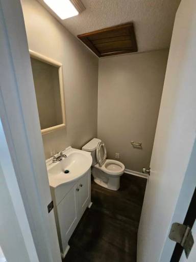 Main picture of 1044 N Eskew Rd