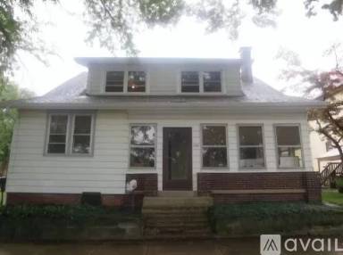Main picture of 722 N 11th St