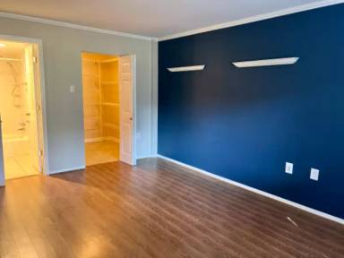 Main picture of 203 Victor Pkwy
