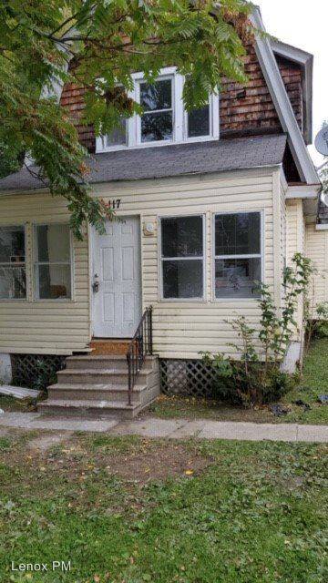 Main picture of 117 Kemp St