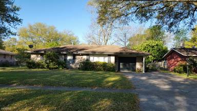 Main picture of 232 Arlington Dr