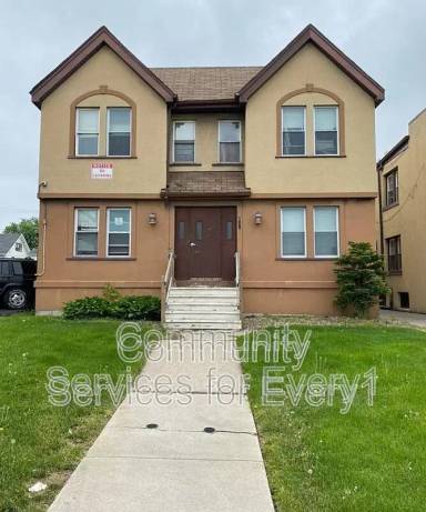 Main picture of 2415 Delaware Ave