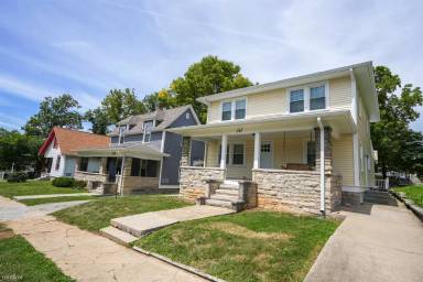 Main picture of 719 E Hunter Ave