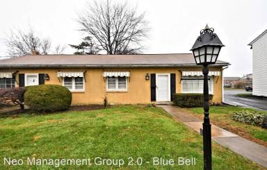 Main picture of 137 S 3rd St