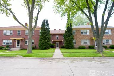 Main picture of 1327 E Colorado St