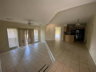 Main picture of 1811 Central Blvd