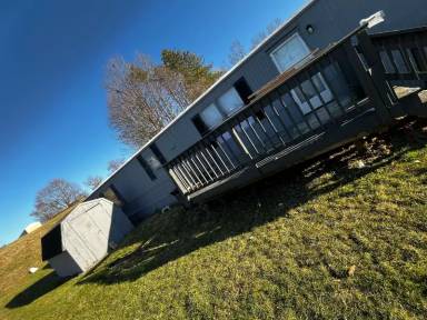 Main picture of 646 Parkwood Rd