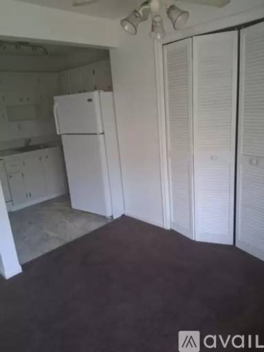 Main picture of 604 SE 14th Ct