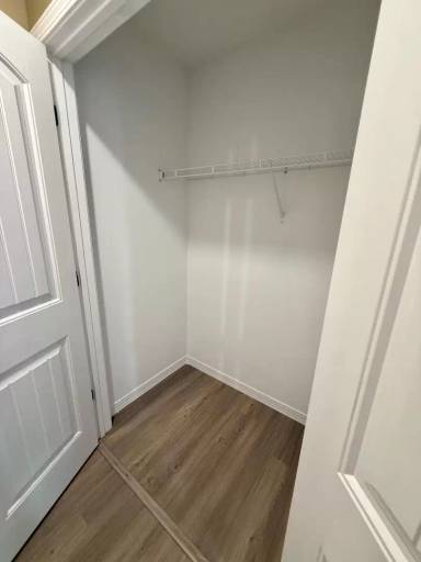 Main picture of 252 York St