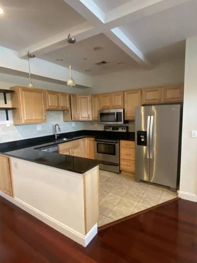 Main picture of 920 15th Street Southeast