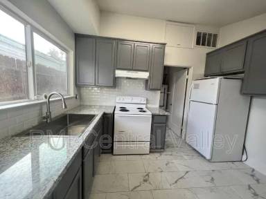 Main picture of 210 E Alpine Ave