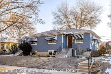 Main picture of 1237 S Lake St