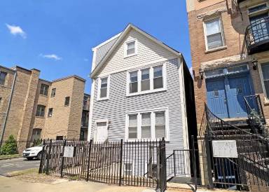 Main picture of 1544 W Wabansia Ave