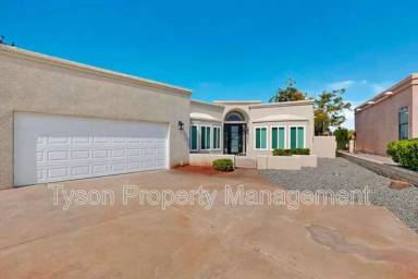 Main picture of 11509 Woodmare Ln NE