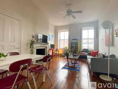 Main picture of 805 Saint Paul St